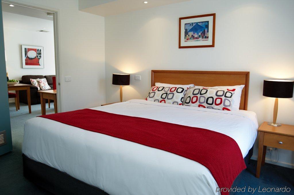 Knox International Hotel And Apartments Wantirna Room photo