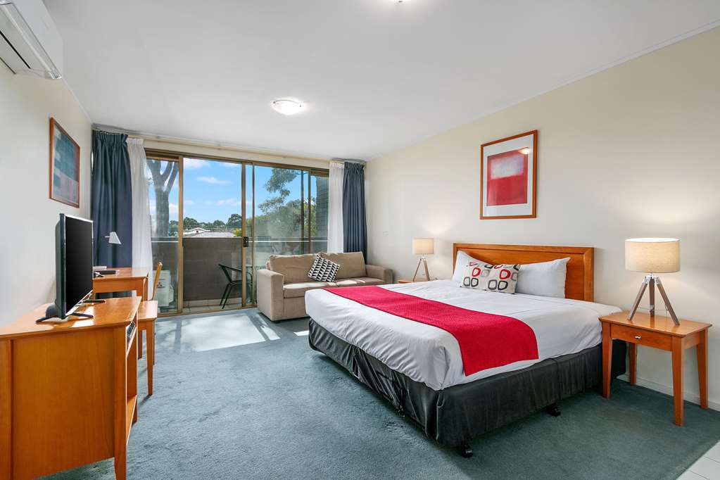 Knox International Hotel And Apartments Wantirna Room photo